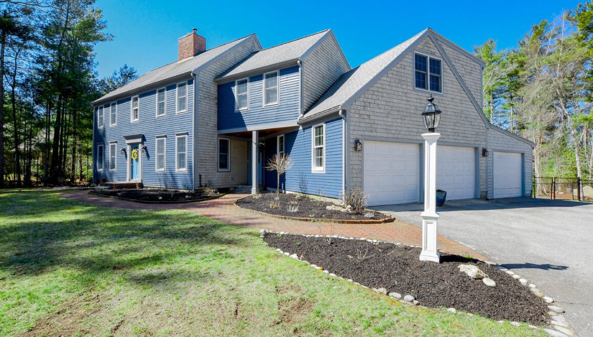 River's Edge Colonial