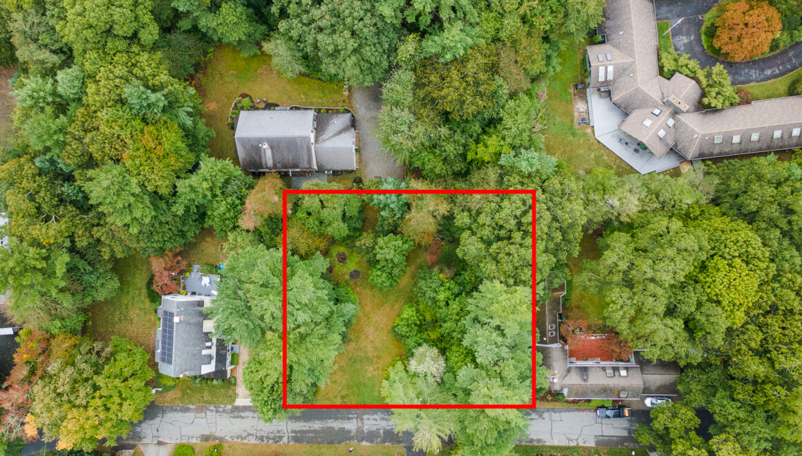 Marion Village Buildable Lot